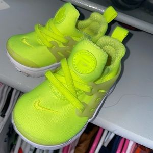Toddler size 6c shoes